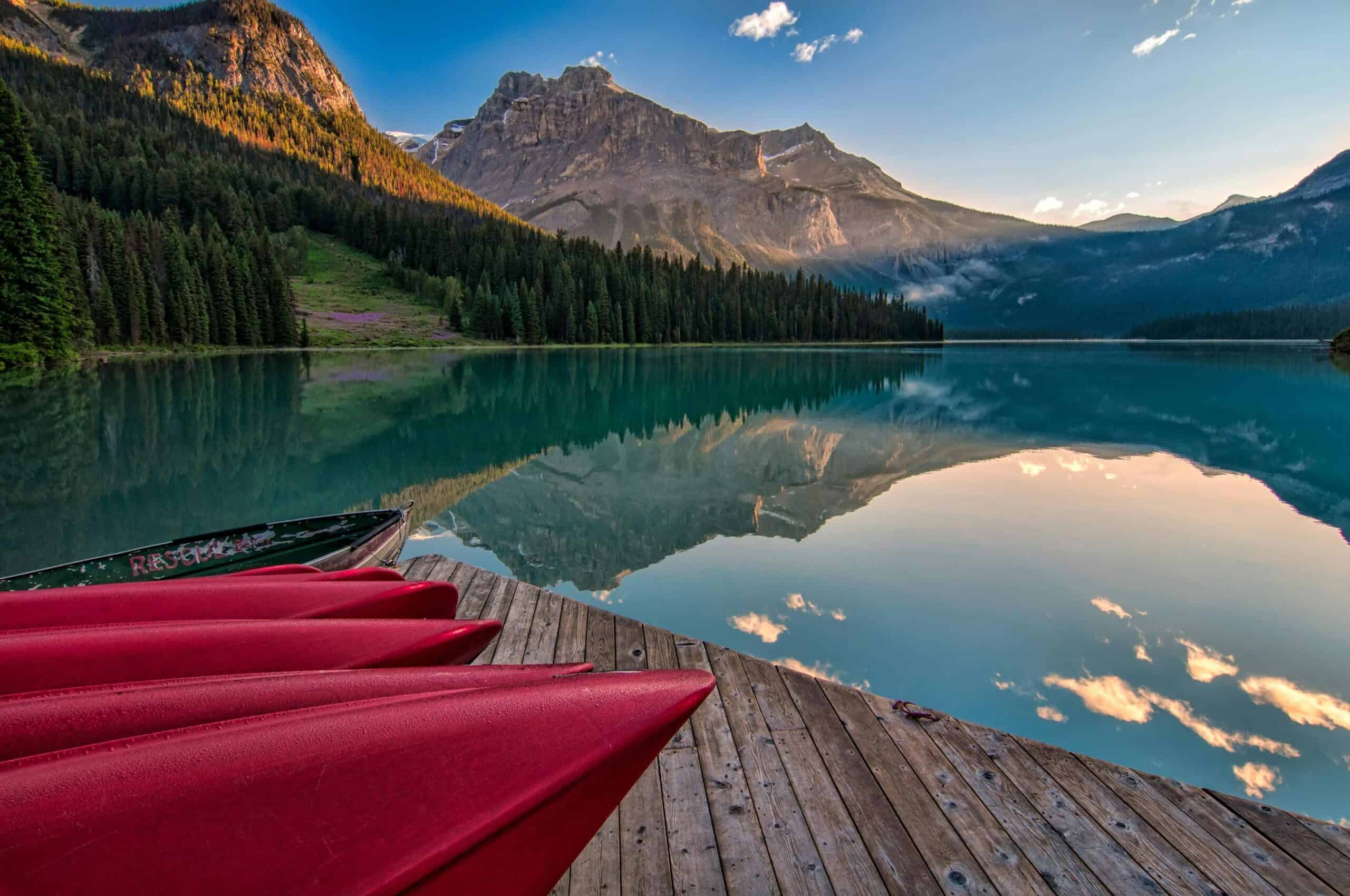 Canada Travel Guide: Best Places to Visit and Essential Tips 2025